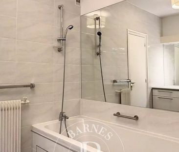 Appartement • Ile de la Jatte-Parc d'Orléans - Photo 4