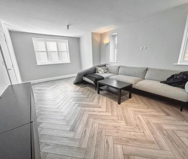 4 bedroom detached house to rent - Photo 1