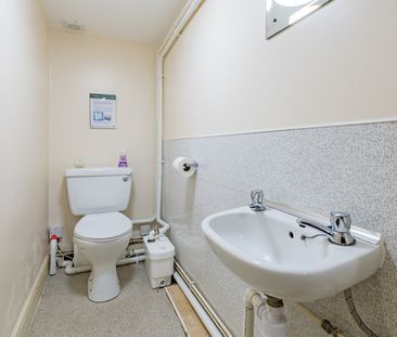 Burchett Place, Leeds - Photo 6