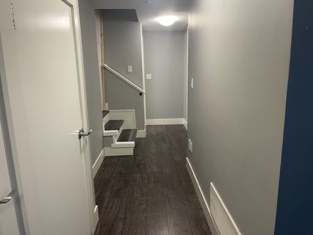 2 Bedroom Suite in Grandview Heights - Photo 3