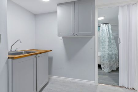 For Lease - 633 Hamilton Road, London East, Ontario - Photo 3