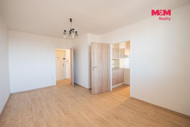 Pronájem bytu 3+1 53 m², Hradec Králové - Photo 1