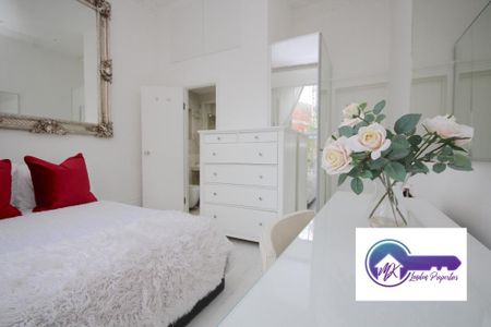 1 Bedroom Room in Flat Share To Rent - Photo 2