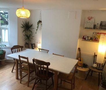 4 Bed Terraced House, St. Louis Road, SE27 - Photo 3
