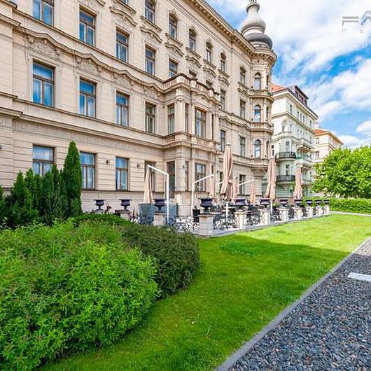 Pronájem bytu 1+kk 40 m² - Fotografie 1