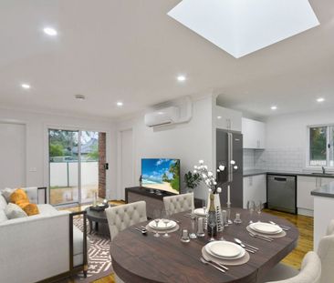 Fully renovated, four bedroom house with gas cooking and dishwasher! - Photo 3