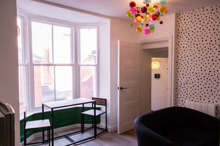 1 bedroom flat to rent - Photo 2