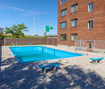 2 Bedroom Available At 455 Racine Avenue, Dorval - 455 Racine Avenu... - Photo 2
