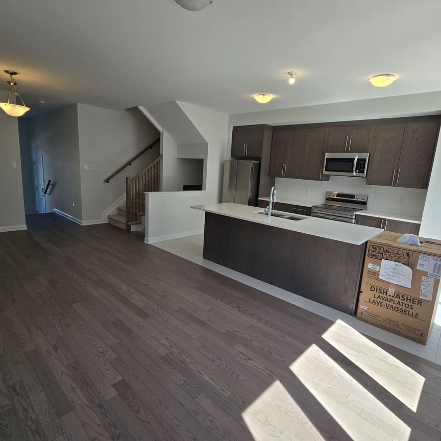 For Lease - 197 Invention Boulevard, Kanata, Ontario - Photo 1