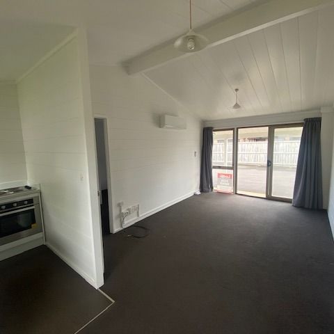 **Modern 1-Bedroom Apartment for Rent in Hamilton East – $395/Week** Discover comfortable urban living in this well-appointed 1-bedroom, 1-bathroom apartment located in the sought-after suburb of Hamilton East, 3216. - Photo 1