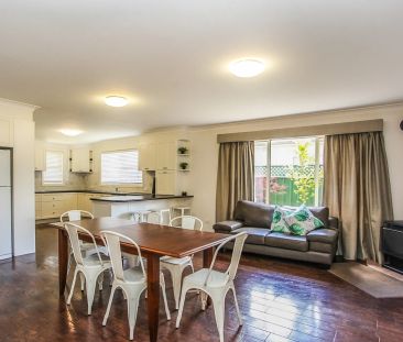 SHARE HOUSE - Perfect Student or FIFO Accommodation - Photo 3