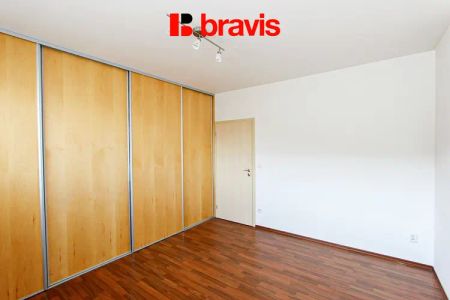Pronájem bytu 2+kk v novostavbě, Brno - Ivanovice, ul. Jezerůvky, terasa - Фото 2