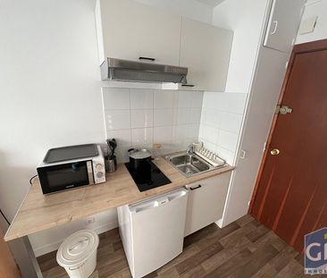 Location Appartement 1 pièce 16m² - Photo 3