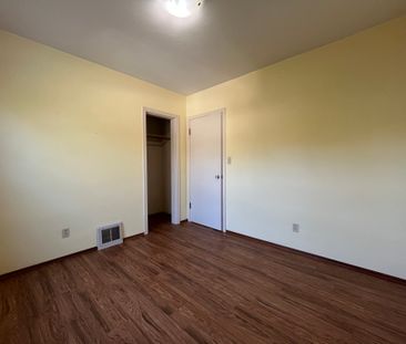Charming 3 Bedroom Character Home In Strathearn - Photo 6