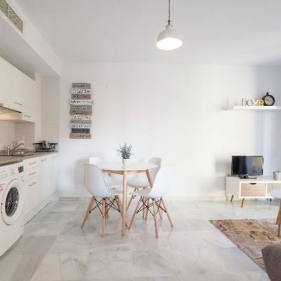 Alquiler de piso en Los Castillejos - La Trinidad - Photo 1