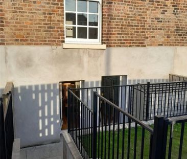 4 bedroom terraced house to rent - Photo 5