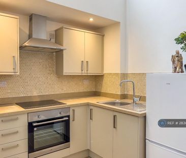 1 bedroom flat to rent - Photo 3