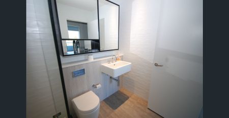 Luxurious Apartment with Resort Style Amenities - Photo 3