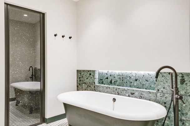 3 Bedroom Flat To Let - Photo 1