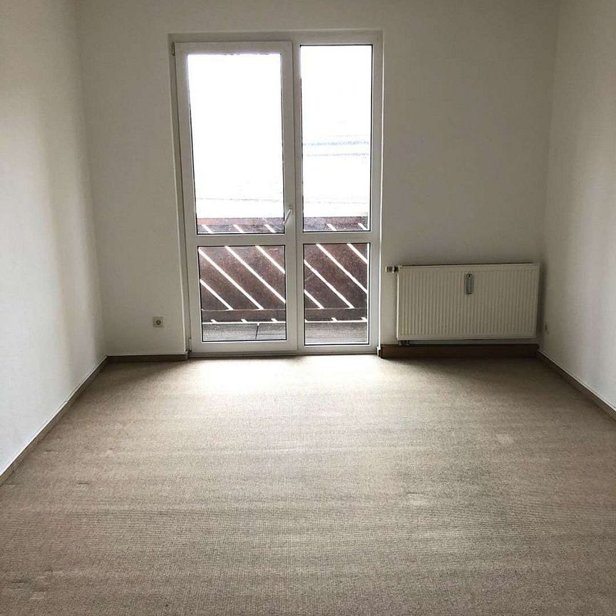 Gemütliche 2-Raum-Wohnung mit Balkon - Photo 1