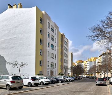 Arrendamento de amplo apartamento T1 , com terraço, garagem fechada... - Photo 4