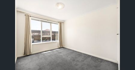 Neat One Bedroom Unit in Great Location - Photo 5