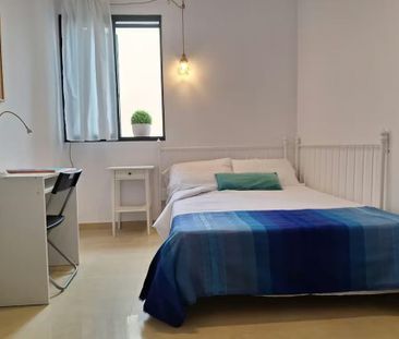 Calle Jerónimo Hernández, Sevilla, Andalusia 41003 - Photo 5