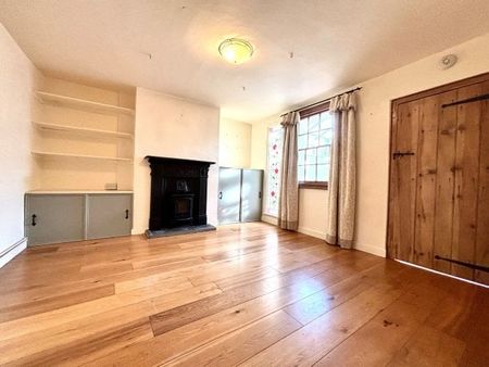 Humble Cottage, Stratford-upon-Avon, CV37 - Photo 3