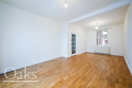 3 bedroom terraced house to rent - Photo 2