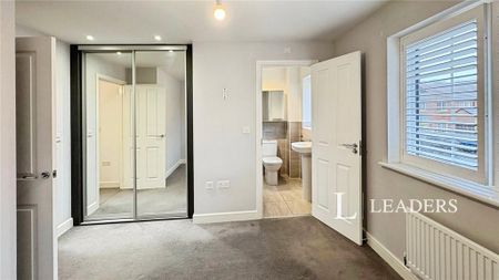 3 bedroom terraced house to rent - Photo 4