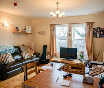 Flat 21, 10 Broomfield Cres, Headingley, Leeds, LS6 3DD - Photo 3