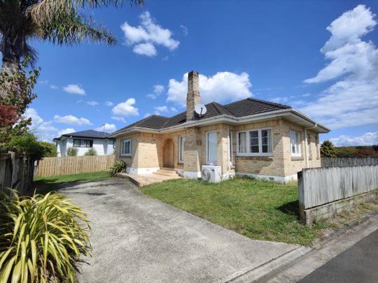 Three Bedroom Family Home - Photo 1