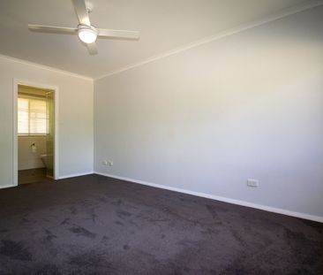 THREE BEDROOM FAMILY HOME - Photo 5