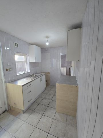 3 bedroom terraced house to rent - Photo 3