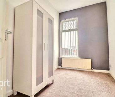 3 bedroom terraced house to rent - Photo 2