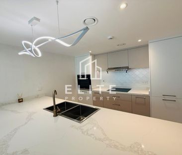 Upgraded | Extra Storage | Ready to Move-In - Photo 6