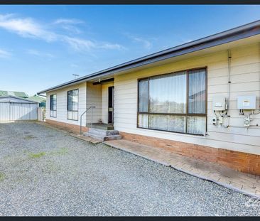 Coastal Convenience & Comfort - Photo 1