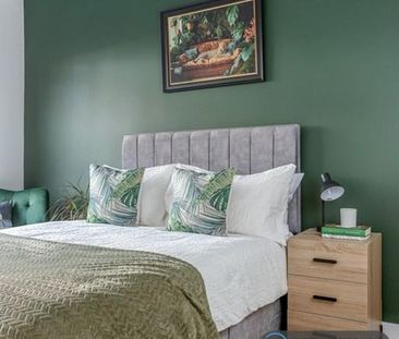 1 bedroom in a house share to rent - Photo 1