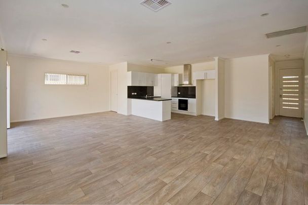 Magnificent 3 Bedroom Home - Photo 1