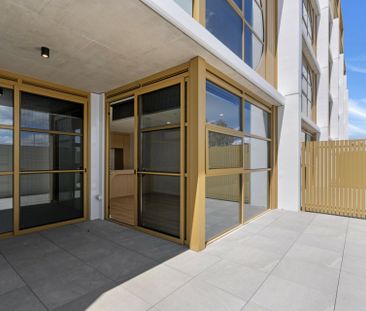 Modern Living in Boulevard! - Photo 2
