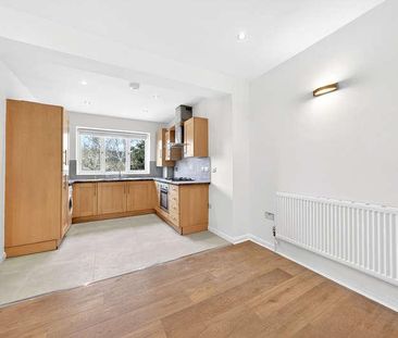 Water Lane, Ilford, Essex, IG3 - Photo 5