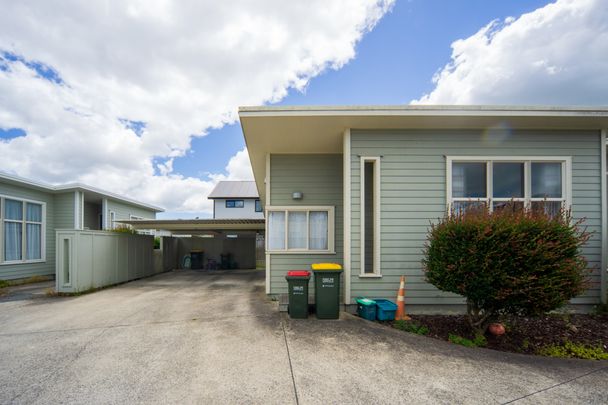 Two Bedroom Home in Hamilton East - Photo 1