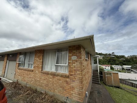 126B Broderick Road, Johnsonville - Photo 5