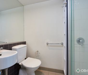 Furnished Studio Apartment - Photo 6