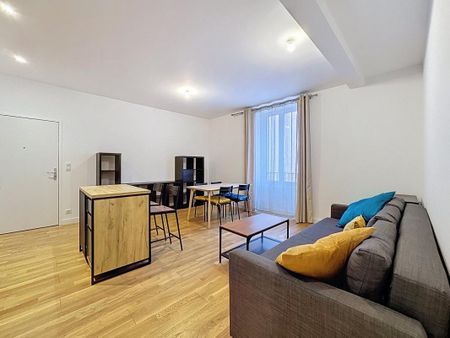 Location Appartement 2 pièces Meublé 47m² AJACCIO 20000 - Photo 3