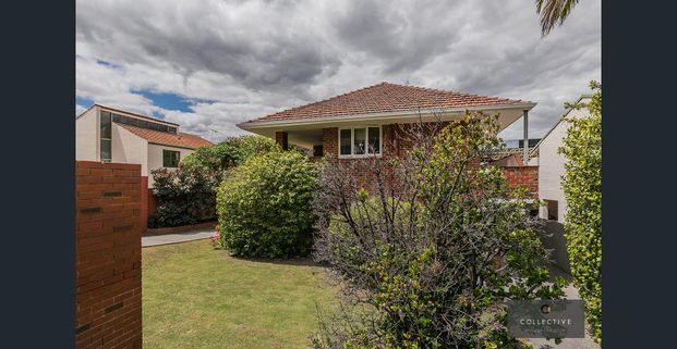 Character Group of 6 Apartments - Photo 1