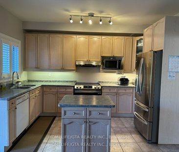 For Lease - 32 Gatehead Road, Vaughan, Ontario - Photo 4