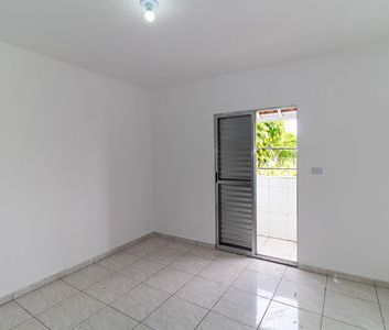 Casa para alugar com 180m², 3 quartos e sem vaga - Foto 2