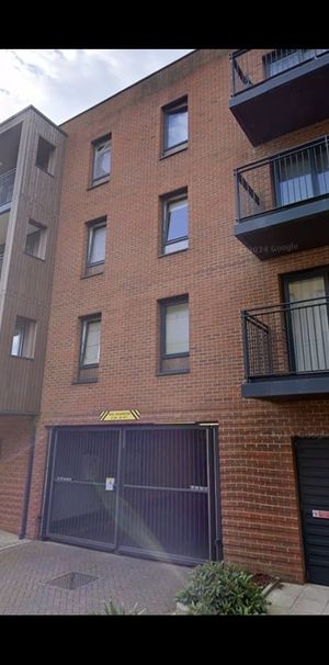 3 Bed Flat, Meadowside, SE9 - Photo 1