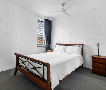 Spacious and bright Esplanade apartment - Photo 1